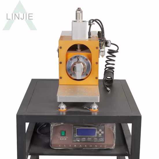 Équipement de soudage ultrasonique des métaux pour l'assemblage de liaisons de fils